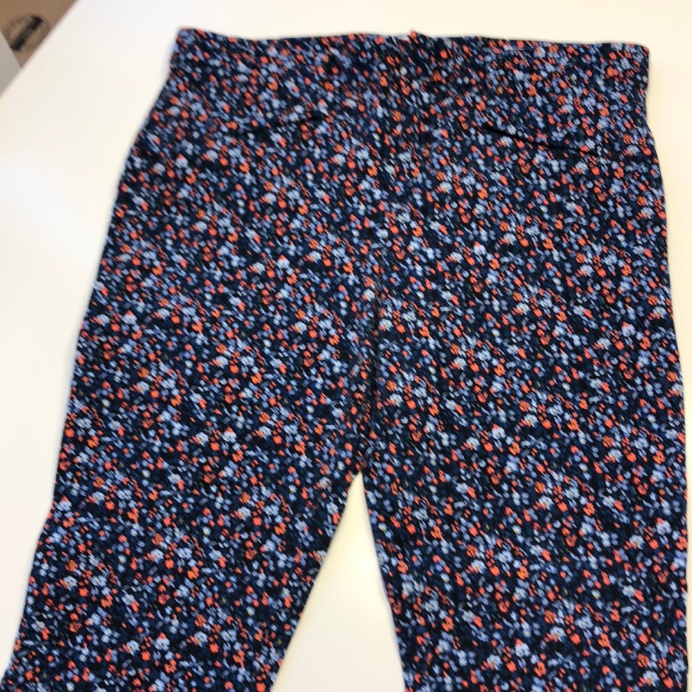 Floral ankle pants